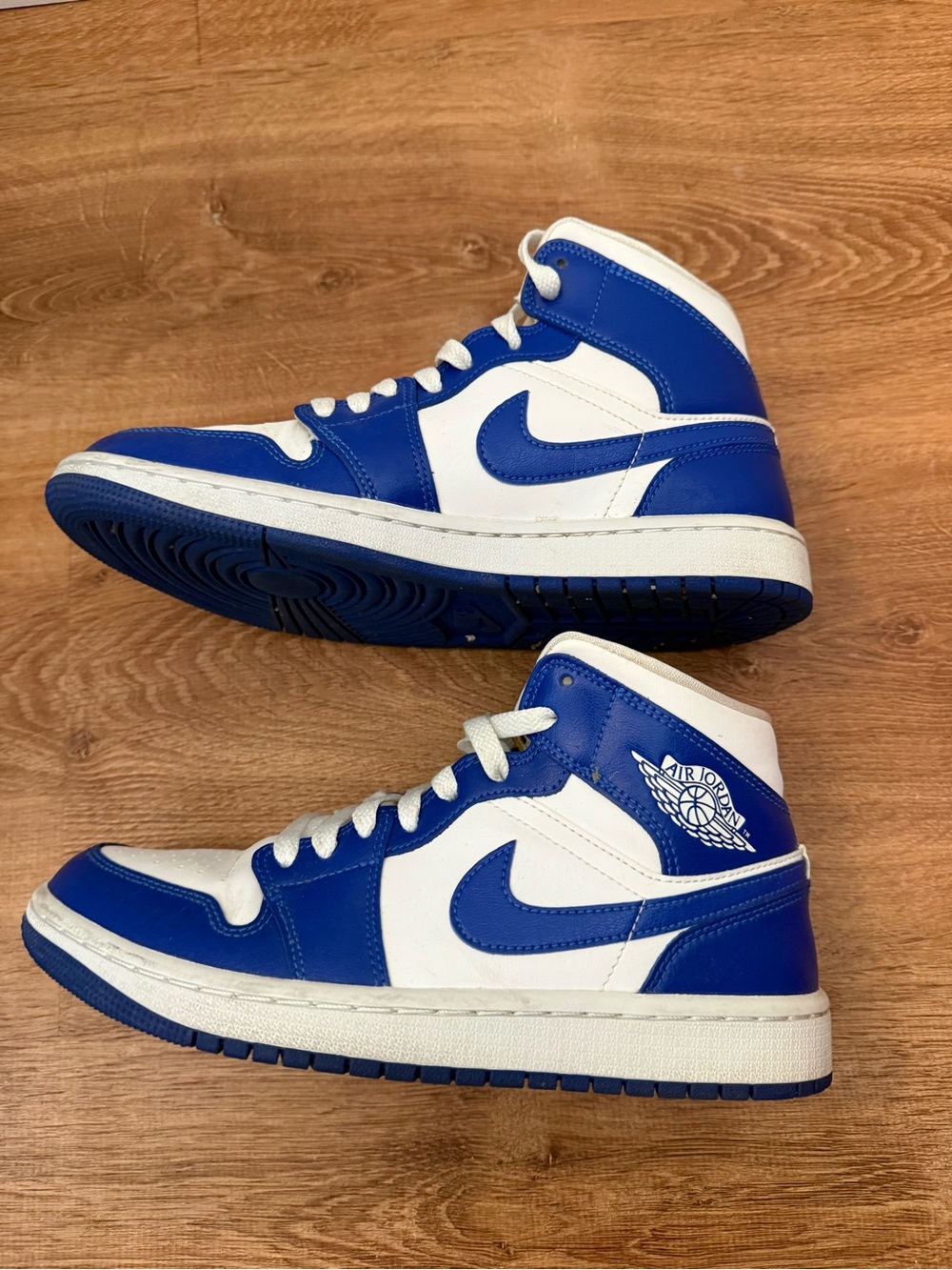 Air Jordan high Top Sneakers - White/Royal Blue